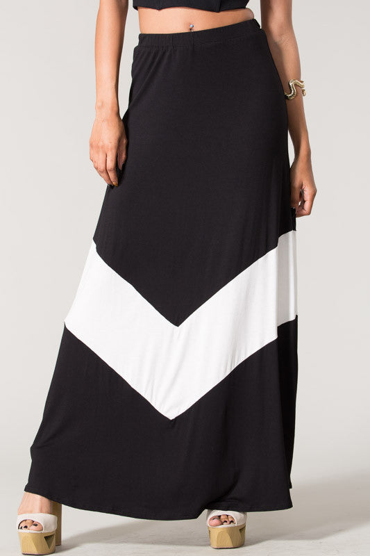 Walk To The Metro Skirt In Black