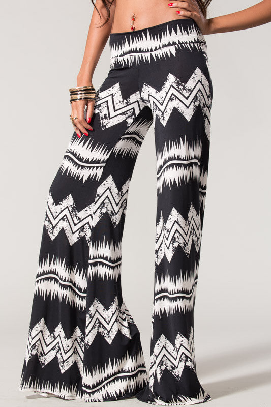 Fashionably Desired Print Bottoms-Black