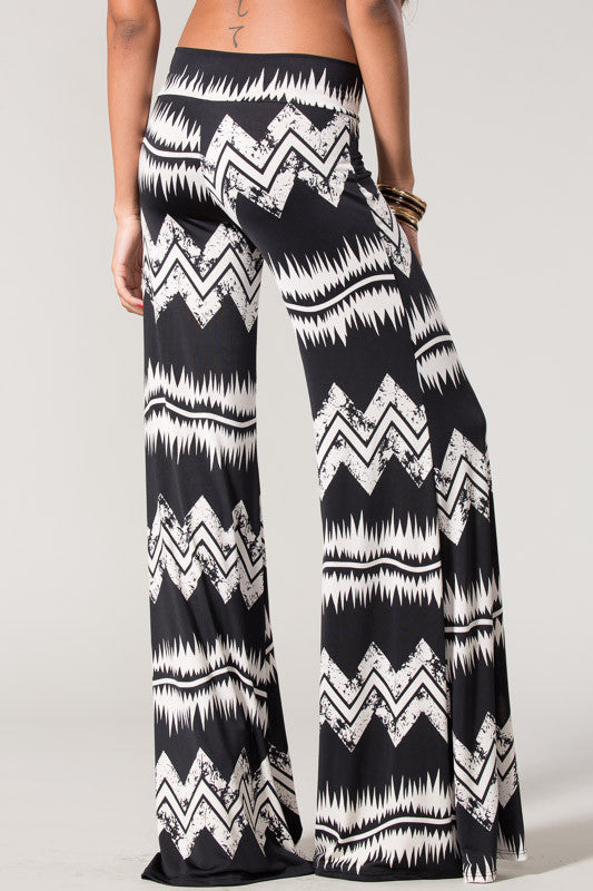 Fashionably Desired Print Bottoms-Black