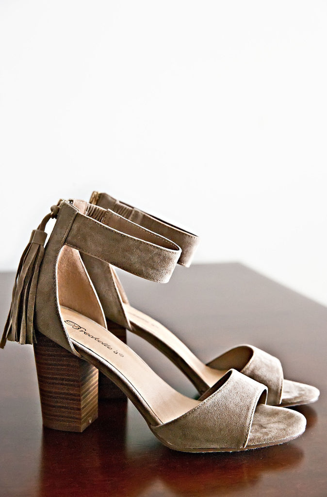 CYNDI HEEL SANDALS-Khaki