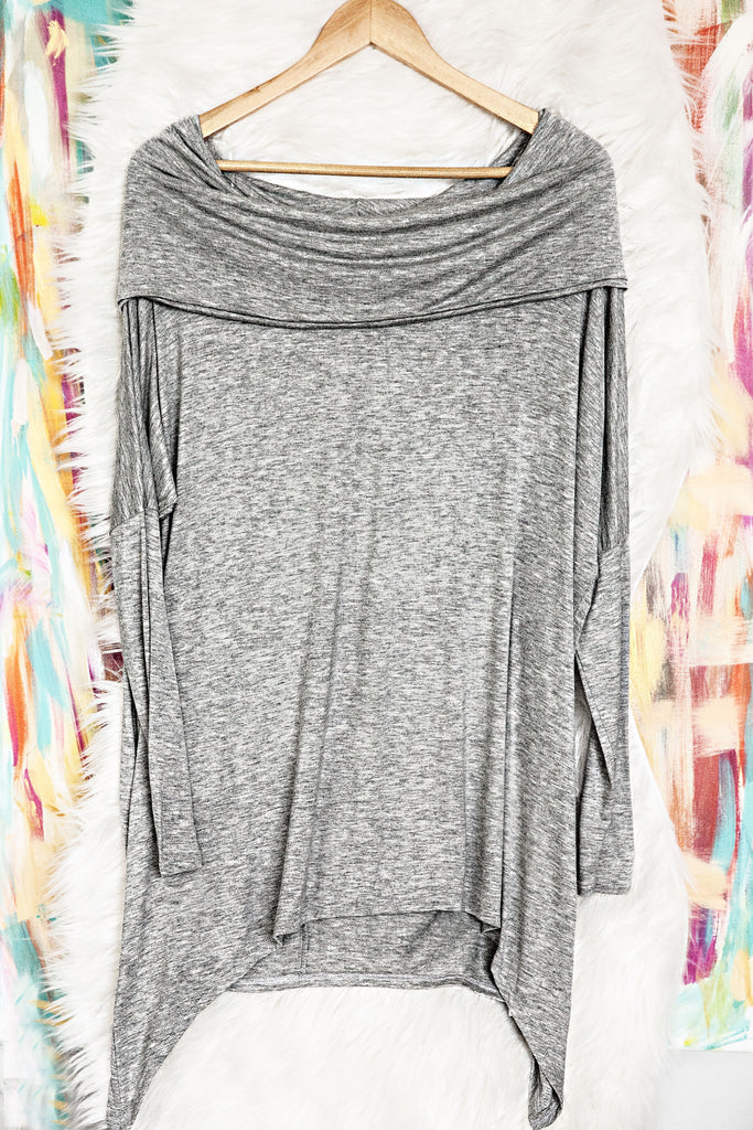 PEACEFUL MOMENTS TOP- GREY