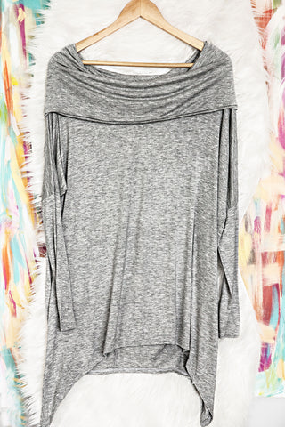 PEACEFUL MOMENTS TOP- GREY