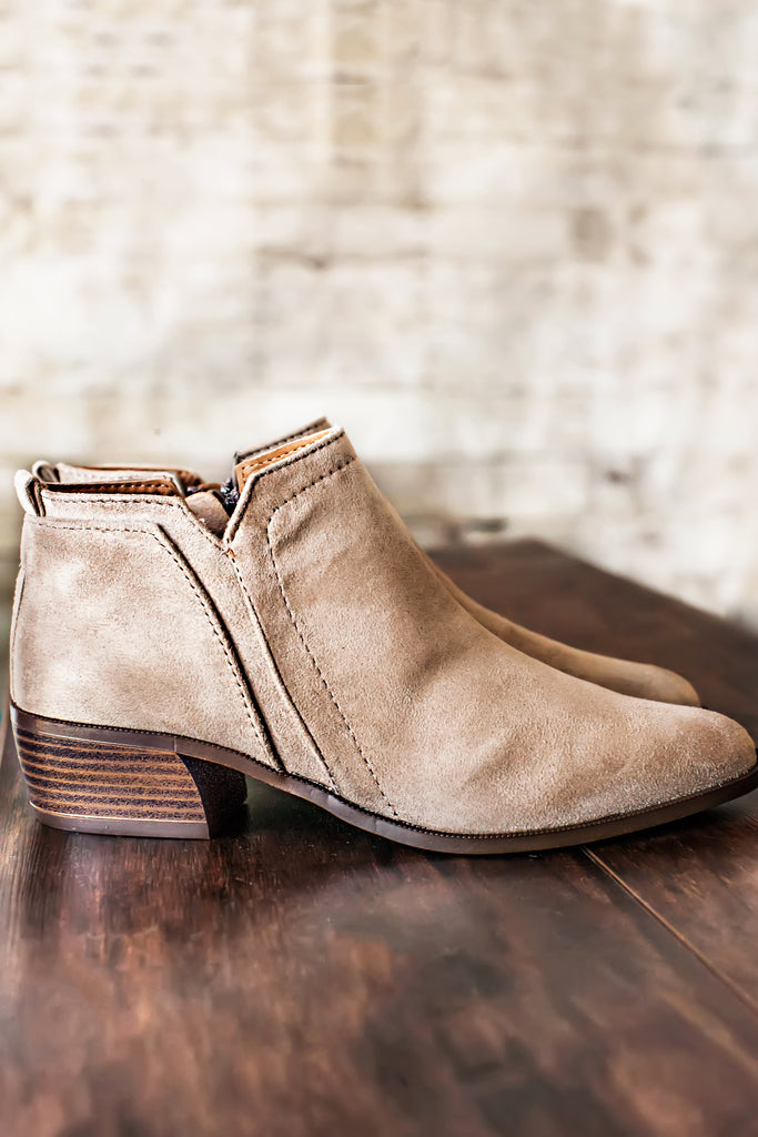 Mountain View Ankle Boots-Taupe