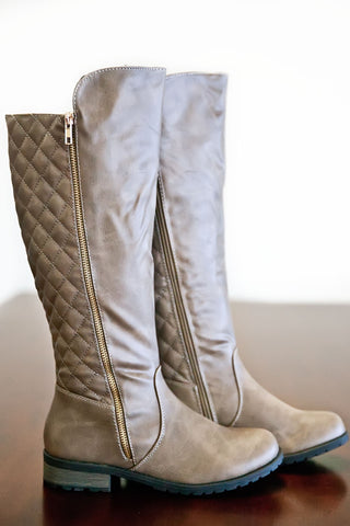 City Sidewalk Quilted Boots-Taupe
