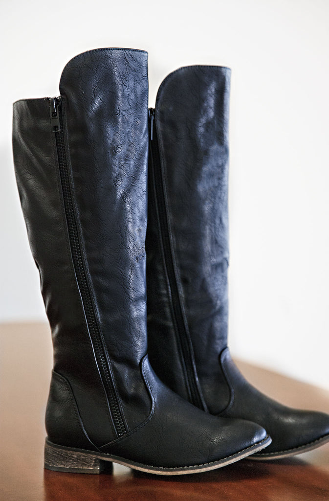 Cozy Cabin Boots-Black