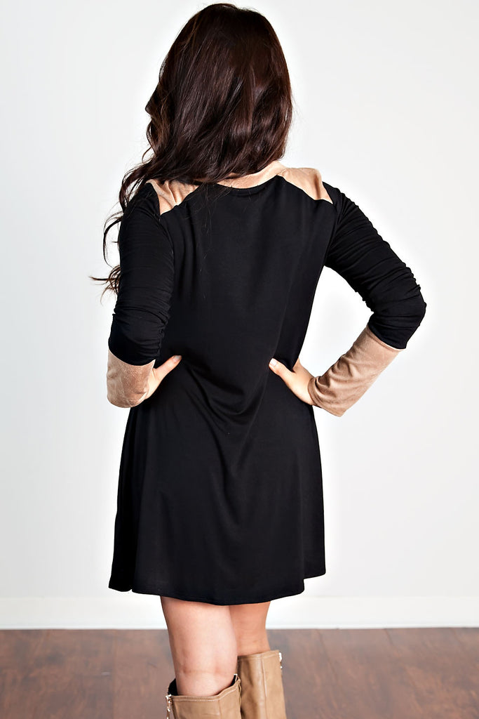 Feels Like Fall Tunic-Black