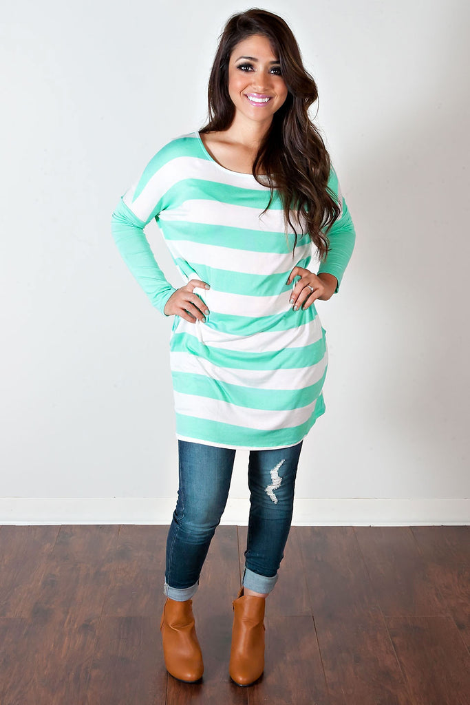 Lounging Around Striped Top-Black/White