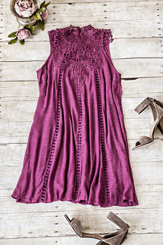 DHALIA LACE CROCHET DRESS-PLUM
