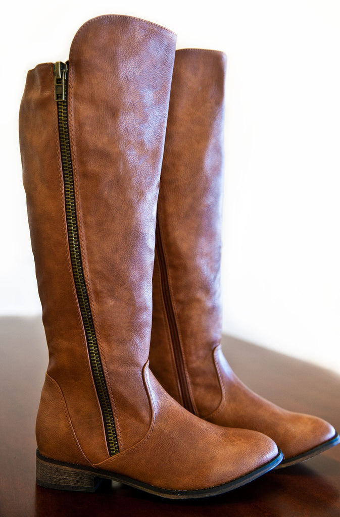 Cozy Cabin Boots-Tan