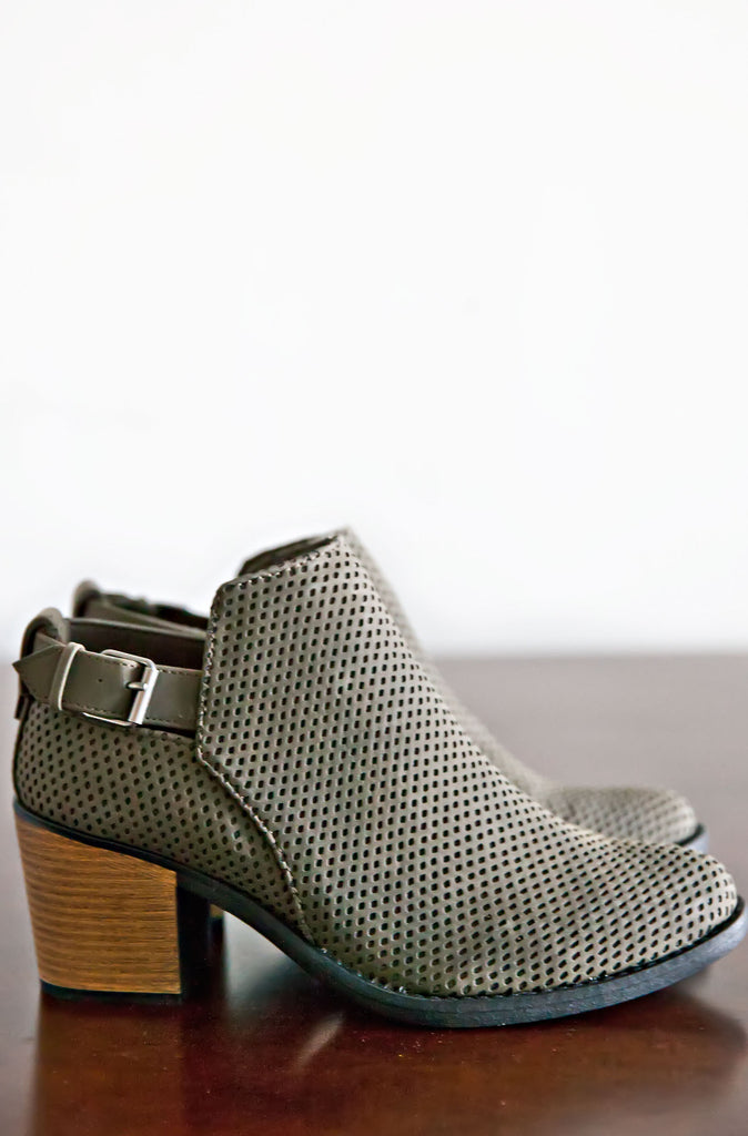 Lost Valley Ankle Boots-Olive