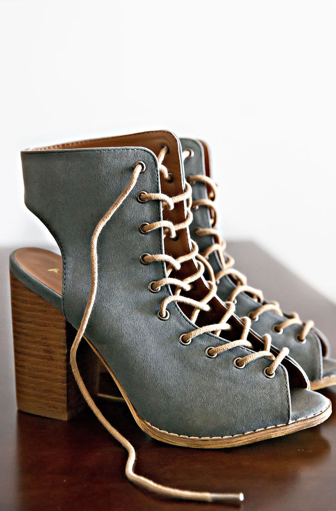 She's A Knockout Heels-Grey