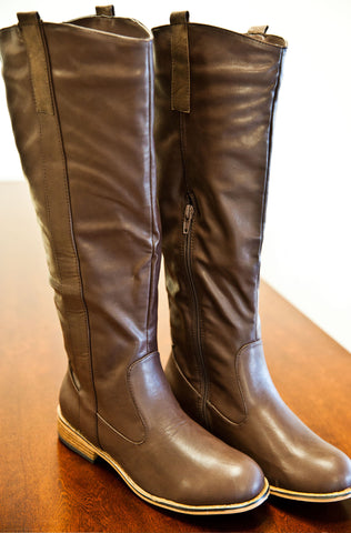 The Secretariat Boot-Brown