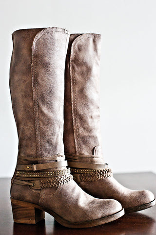 Wandering Road Boots