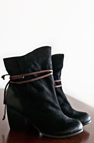 Wonderground Boots-Black